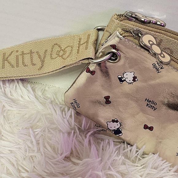 Hello Kitty by Sanrio 2 Piece Gold Bags with Wristlet Pouch Set 2020 EUC - Picture 16 of 16